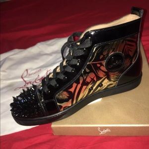 Comment below up to a size 15